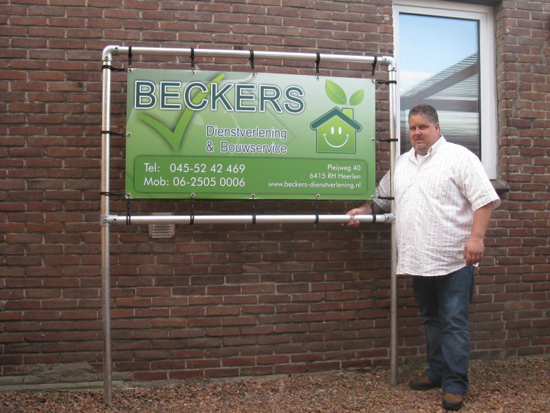 Beckers dienstverlening bestelbus